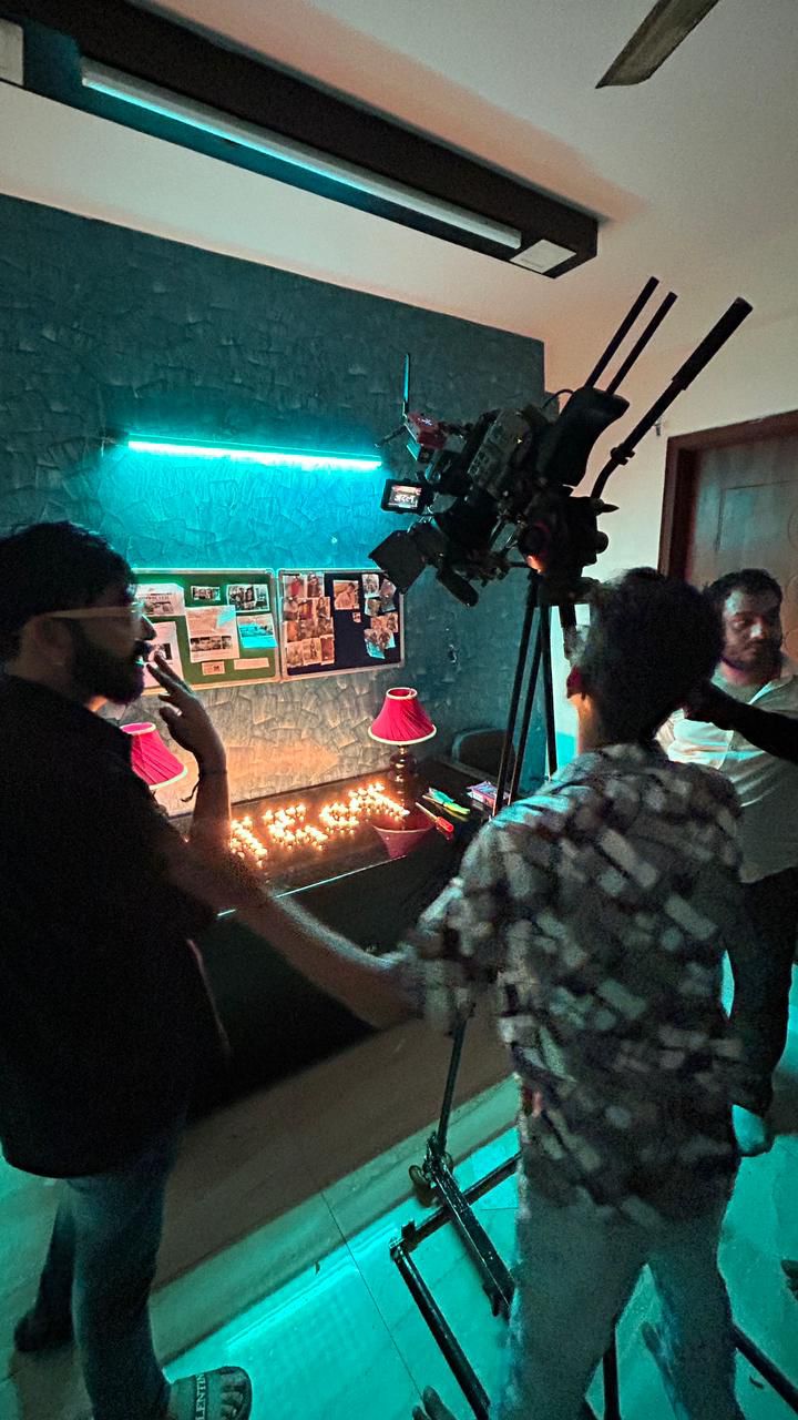 Behind the scenes 2